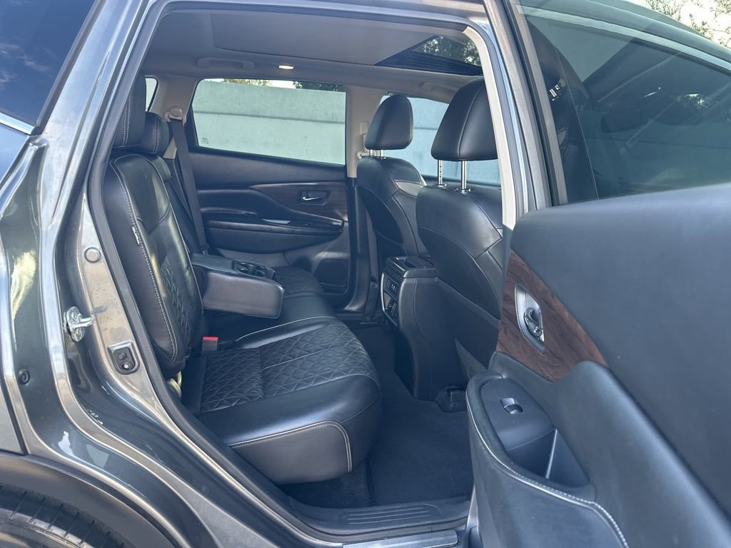 Used 2019 Nissan Murano Platinum image 12