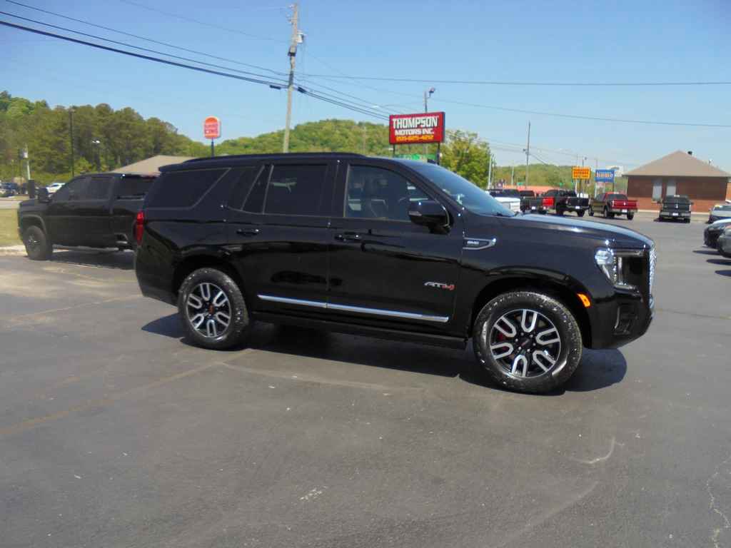 Used 2022 GMC Yukon AT4 AWD/4WD image 2