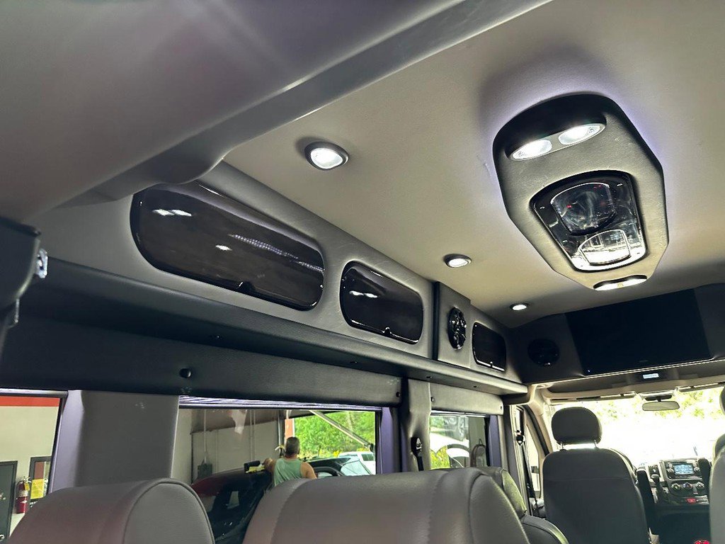Used 2017 RAM ProMaster 2500 w/ Premium Appearance Group image 16
