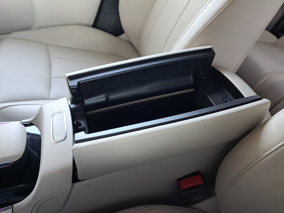 Used 2022 Mercedes-Benz GLB 250 4MATIC image 34