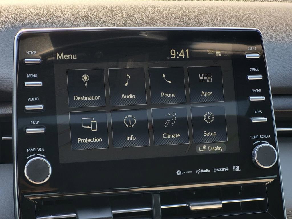 Used 2021 Toyota Avalon Limited image 23