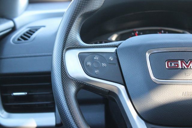 Used 2023 GMC Terrain SLE w/ Driver Convenience Package image 24