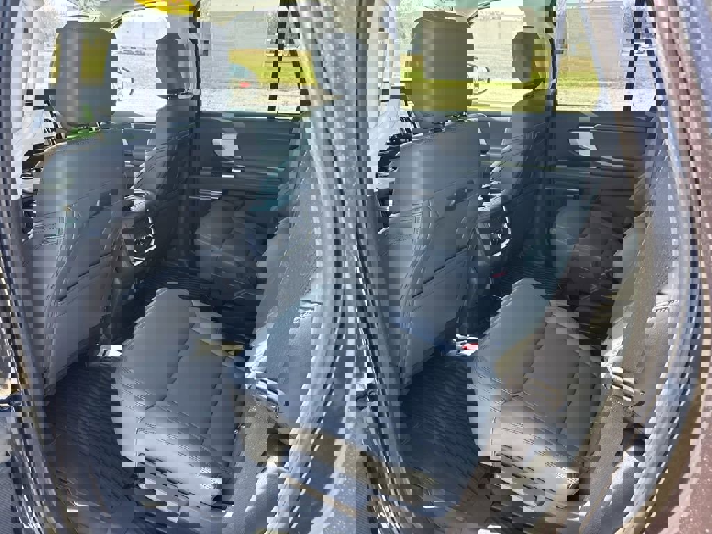 New 2026 Ford Expedition Active image 20