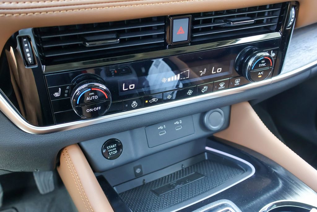 New 2026 Nissan Rogue Platinum AWD/4WD image 13