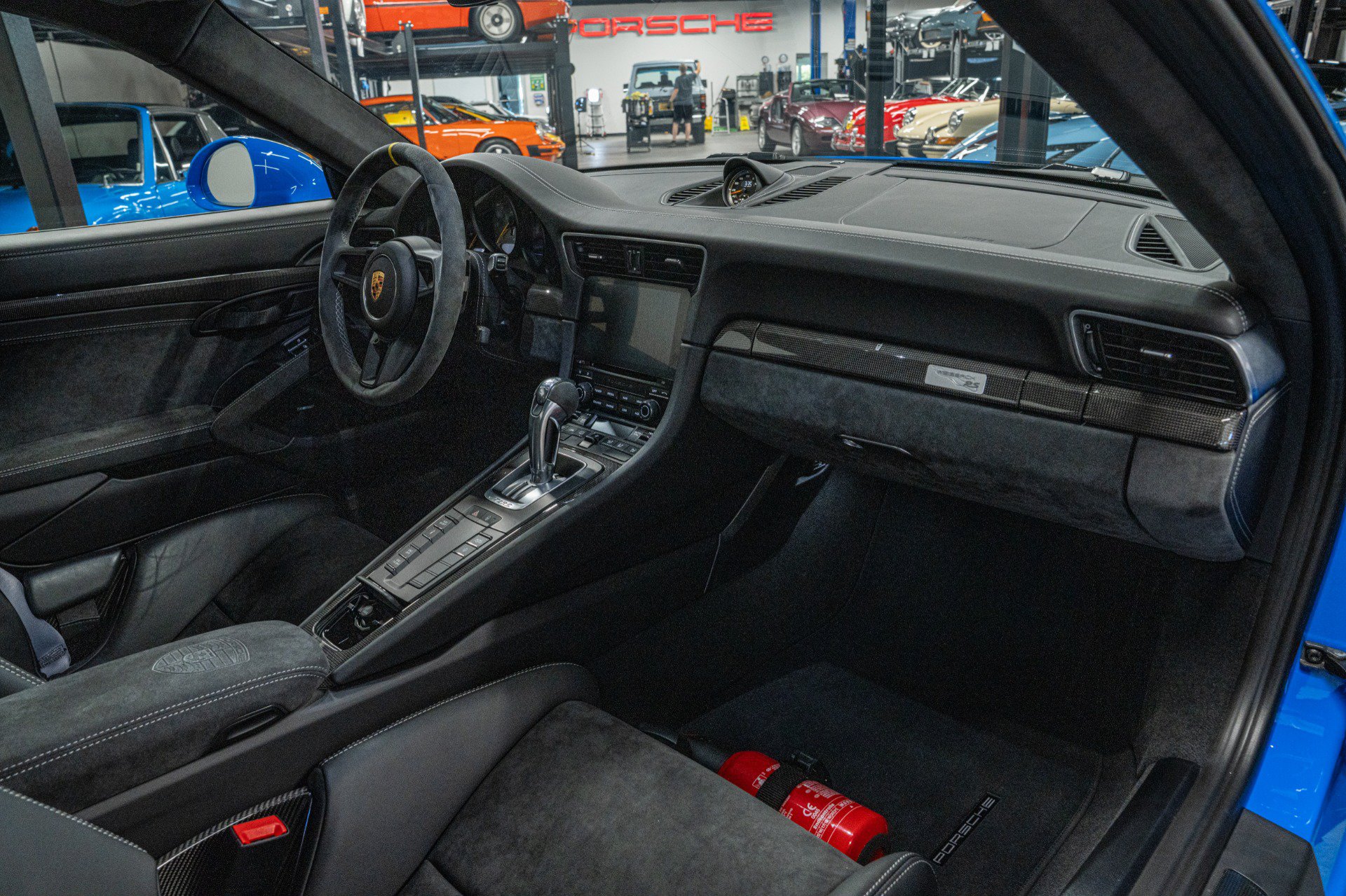 Used 2018 Porsche 911 GT2 RS RWD image 13