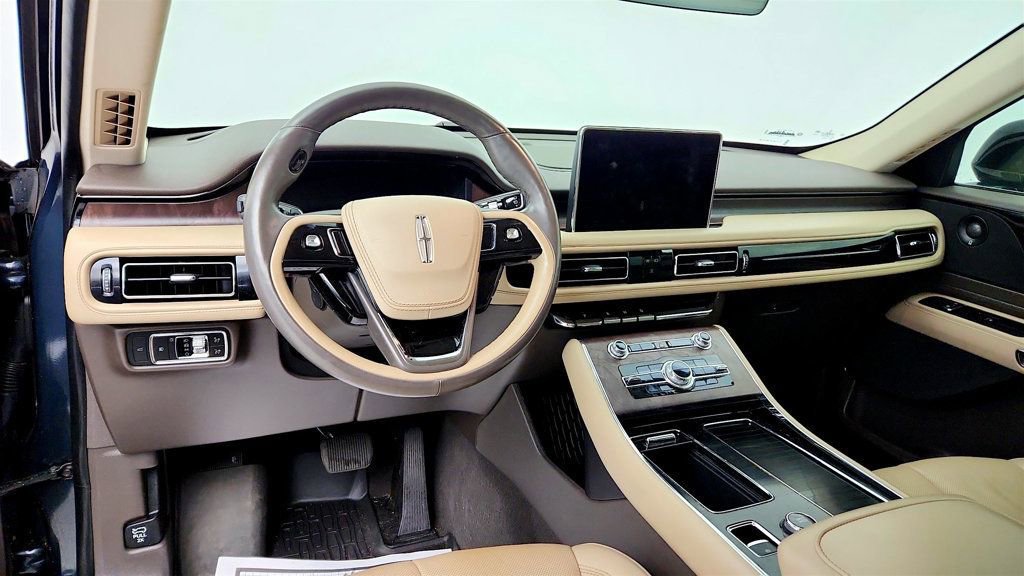 Used 2022 Lincoln Aviator Reserve w/ Equipment Group 201A RWD image 13