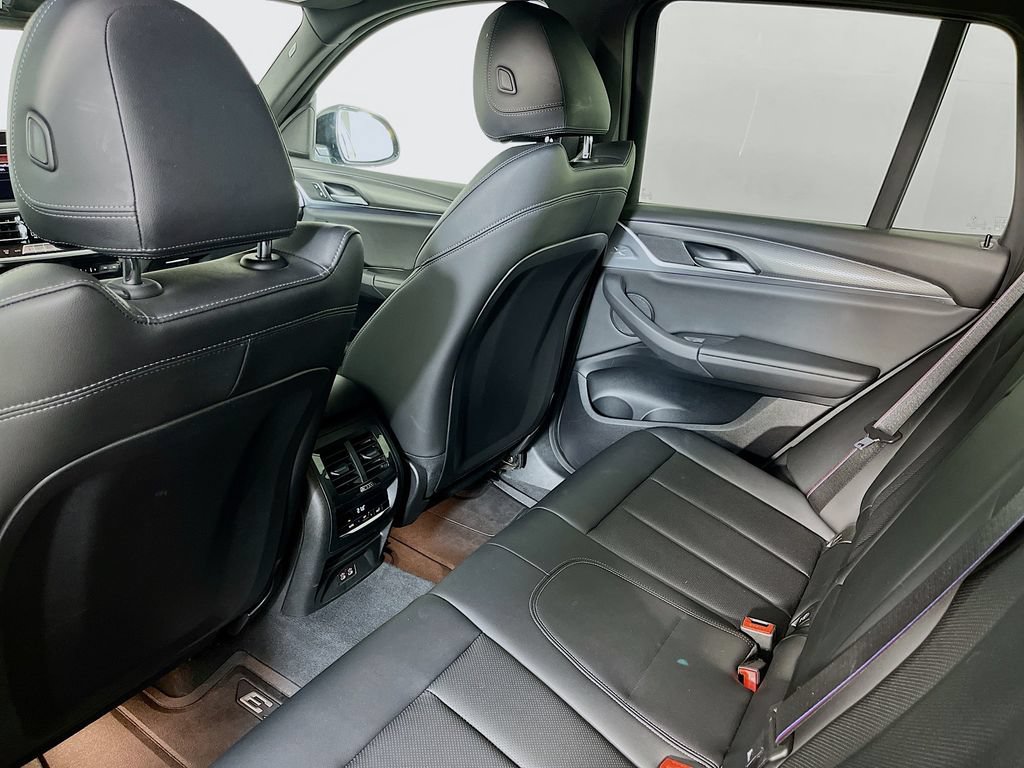 Used 2024 BMW X3 xDrive30i AWD/4WD image 32