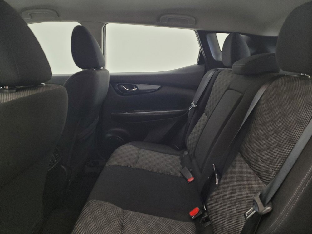 Used 2018 Nissan Rogue Sport SV image 18