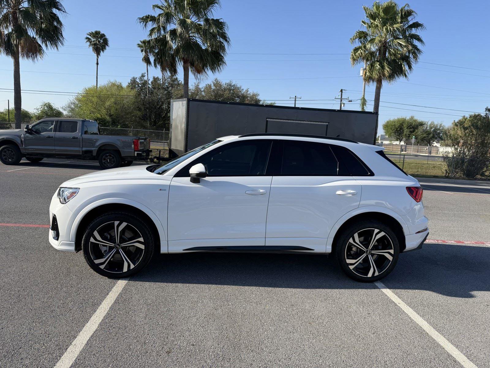 Used 2023 Audi Q3 2.0T Premium Plus w/ Premium Plus Package image 21