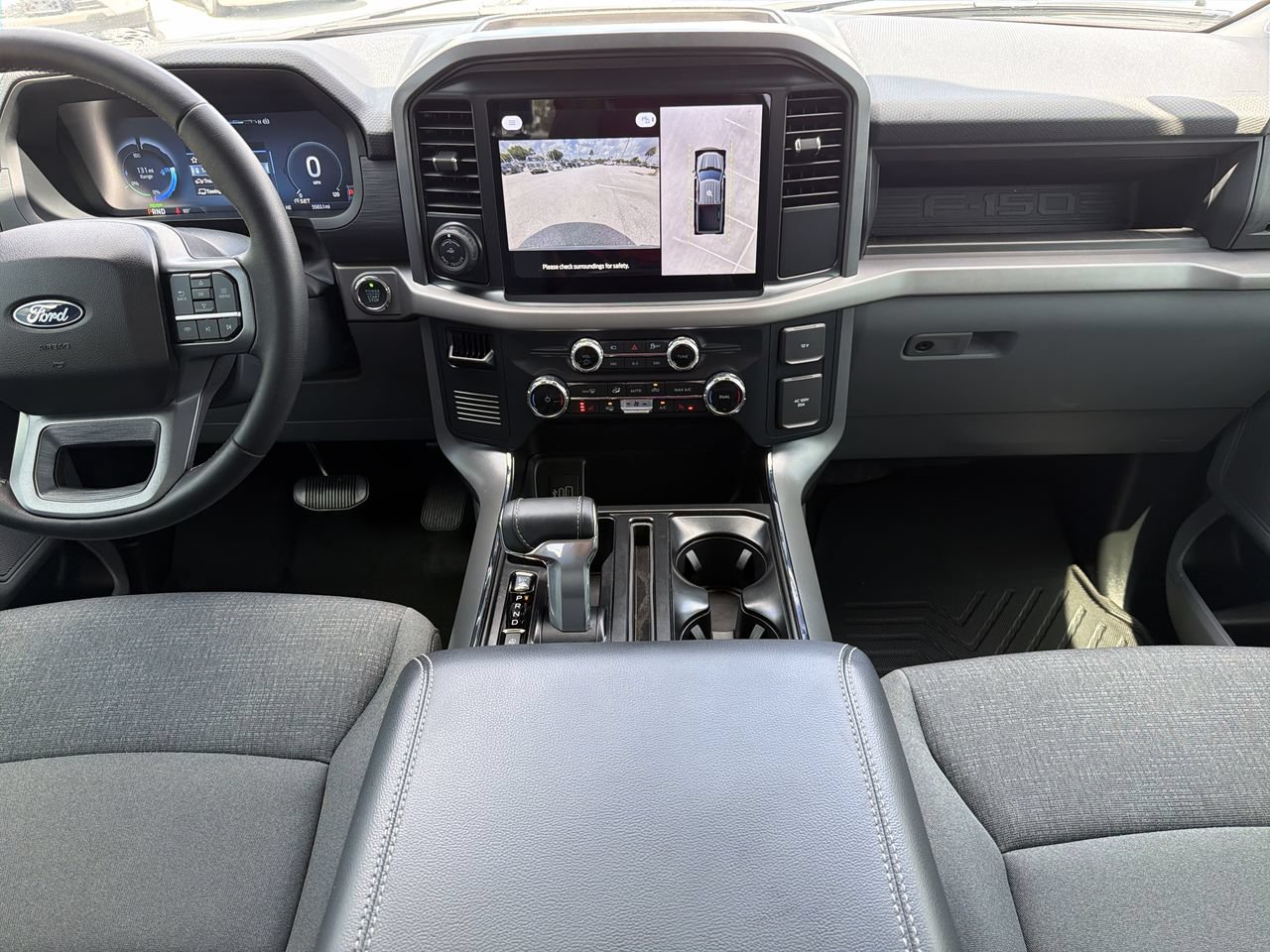 Used 2025 Ford F150 Lightning XLT AWD/4WD image 14