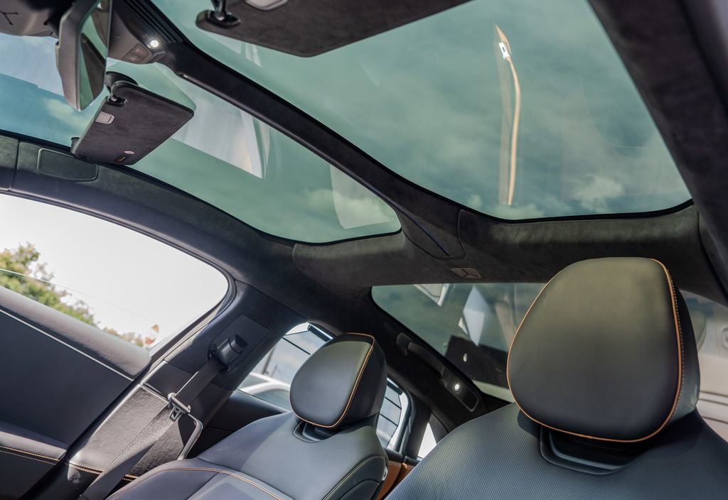 Used 2024 Lucid Air Touring AWD/4WD image 18