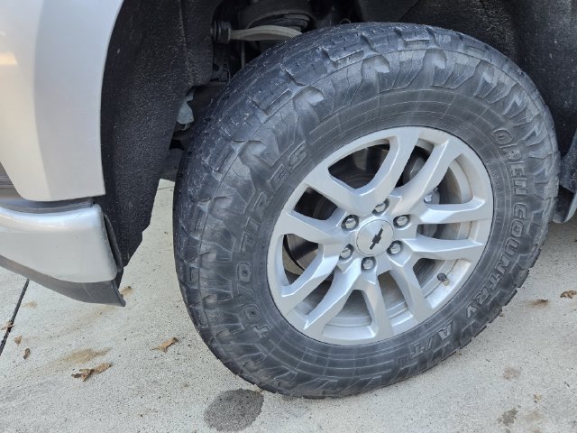 Used 2022 Chevrolet Silverado 1500 RST AWD/4WD image 10