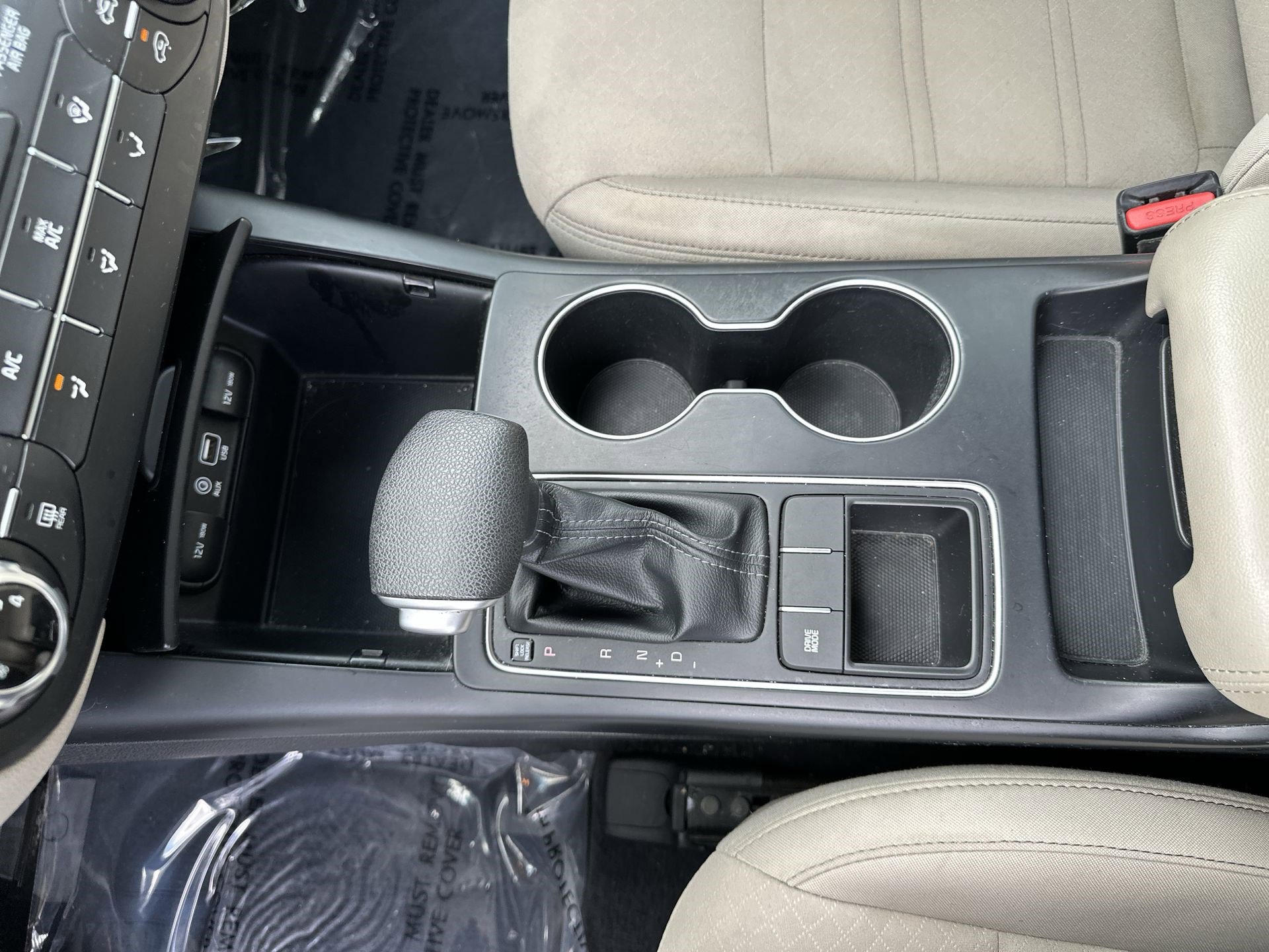 Used 2020 Kia Sorento LX image 21