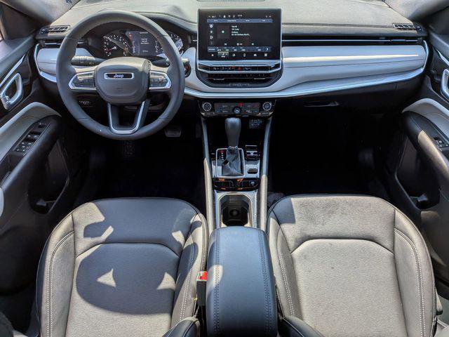 Certified 2025 Jeep Compass Limited image 21