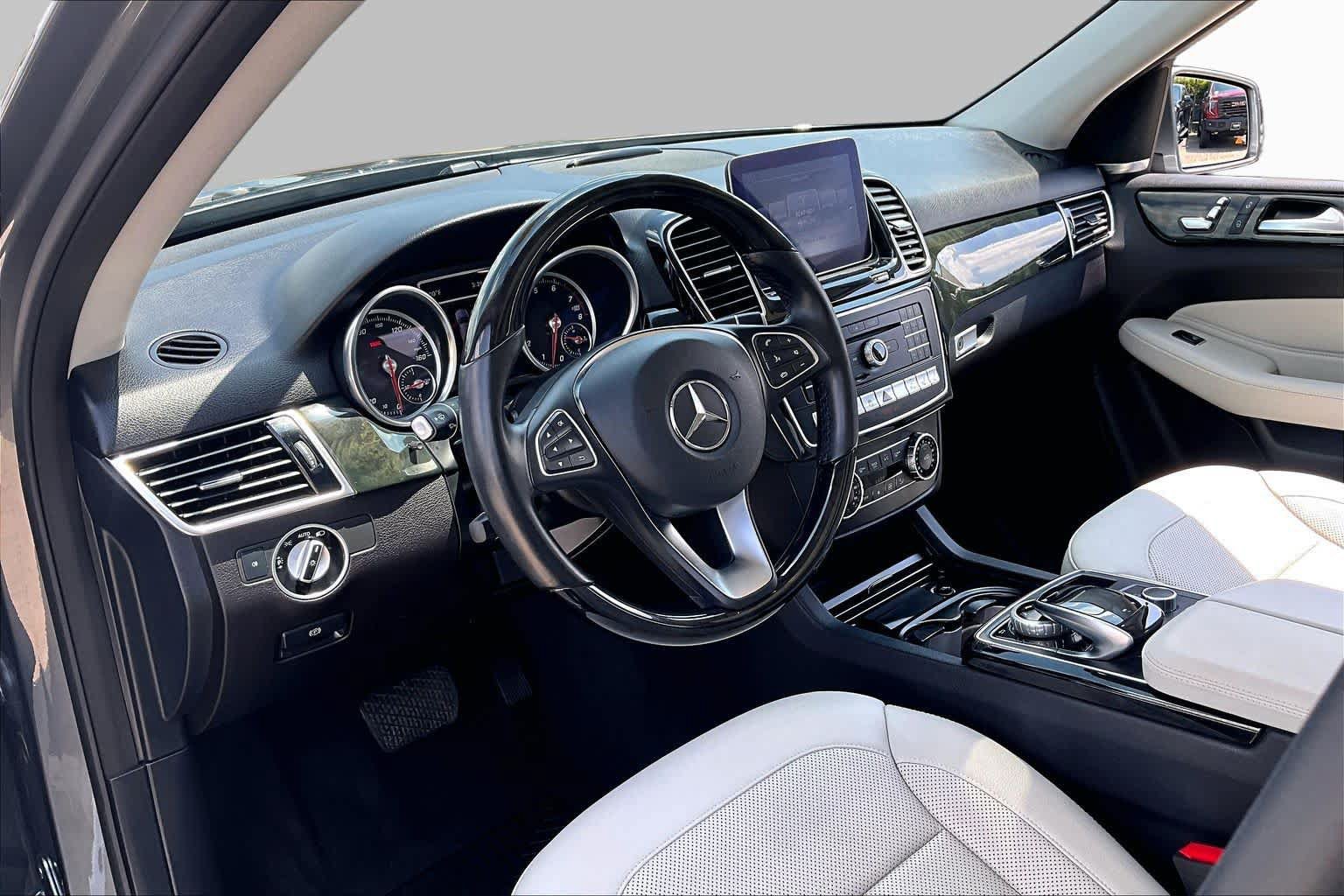 Used 2018 Mercedes-Benz GLE 350 image 18