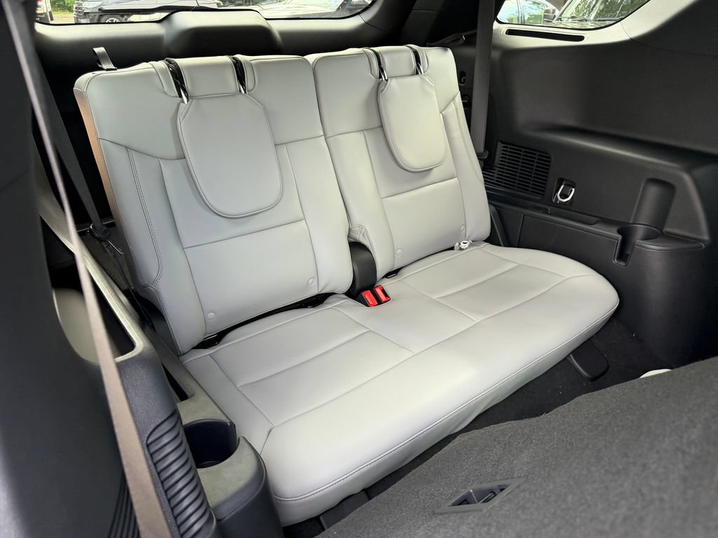 New 2027 Ford Explorer Active w/ Active Comfort Package AWD/4WD image 17
