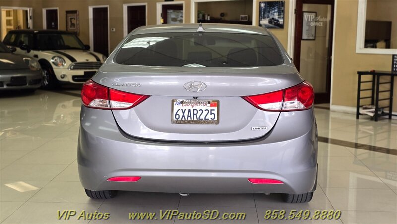 Used 2013 Hyundai Elantra Limited w/ Technology Pkg FWD image 7