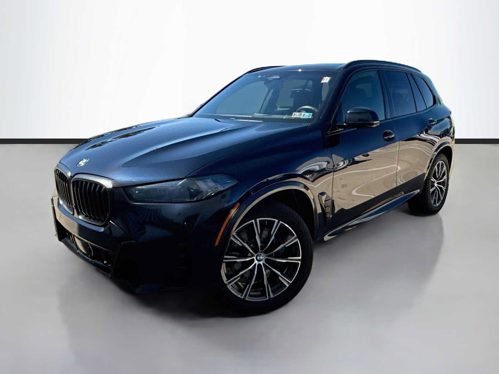 Used 2024 BMW X5 xDrive40i w/ M Sport Package