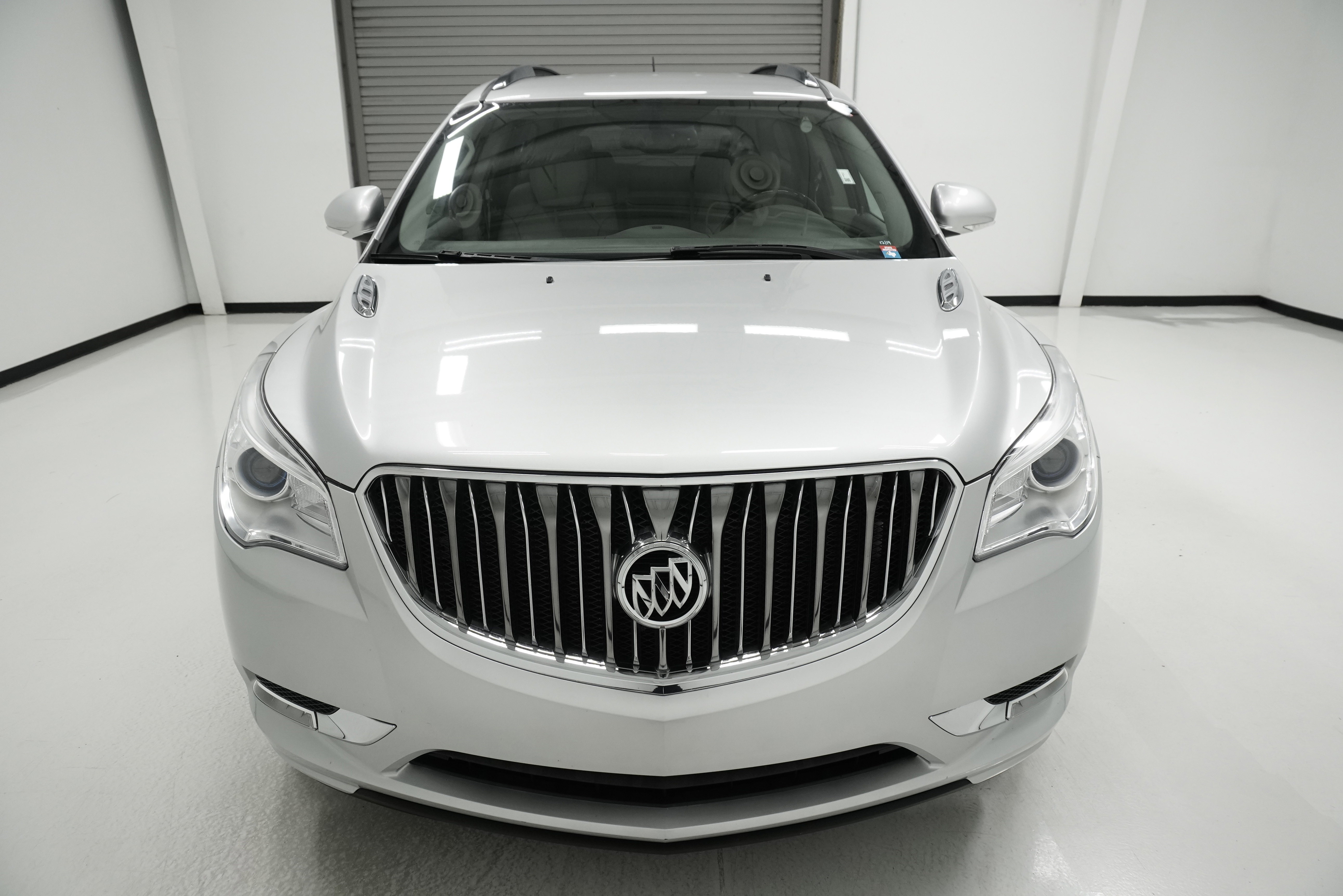 Used 2015 Buick Enclave Leather image 2