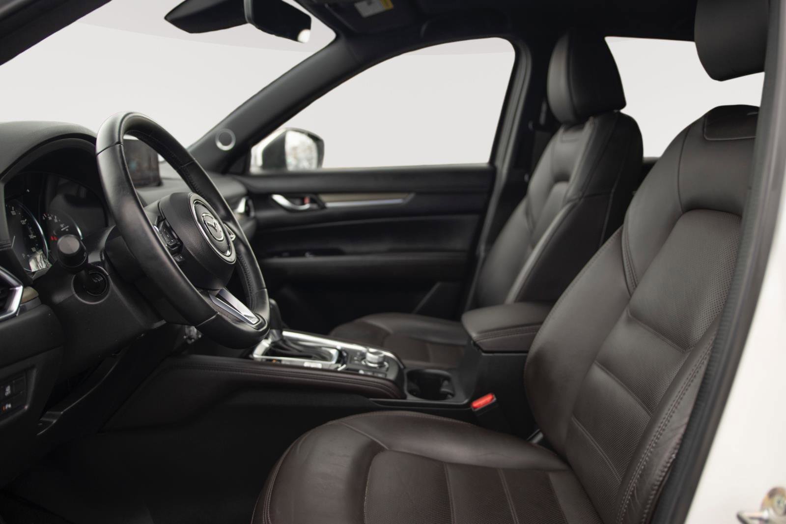 Used 2019 MAZDA CX-5 Signature image 2