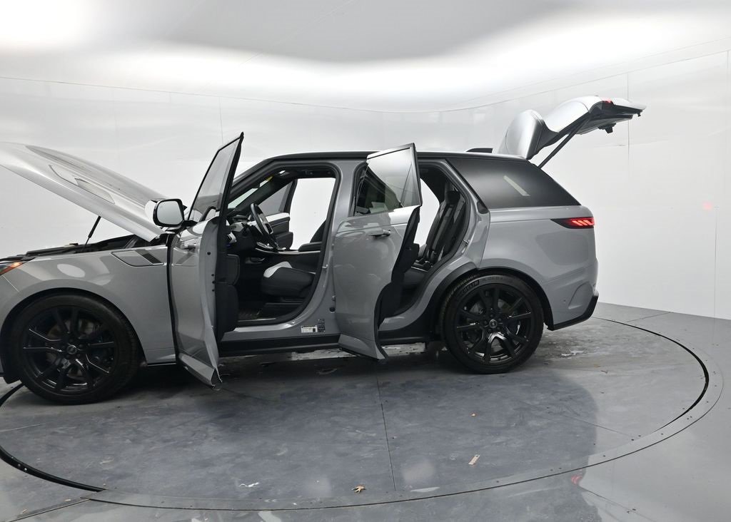 Used 2025 Land Rover Range Rover Sport SV Edition Two image 79