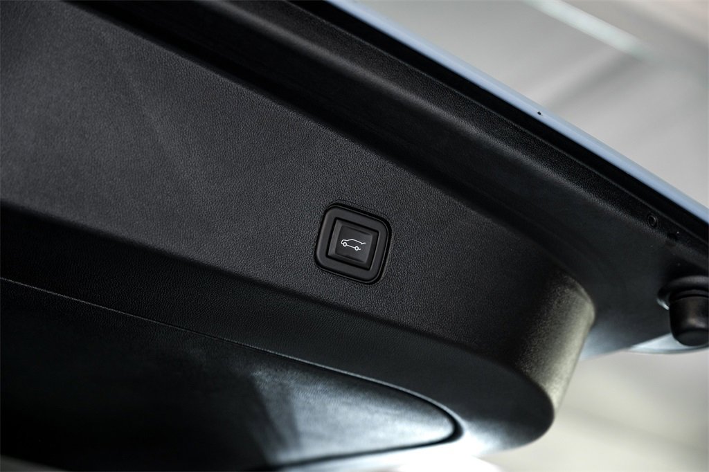 Used 2024 Cadillac Lyriq Luxury image 55