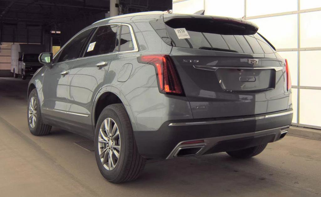 Used 2021 Cadillac XT5 Premium Luxury w/ LPO, Floor Liner Package AWD/4WD image 5