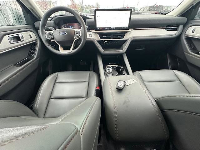 New 2025 Ford Explorer Active w/ Active Comfort Package image 14