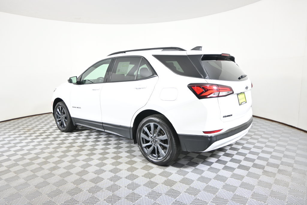 Used 2023 Chevrolet Equinox RS AWD/4WD image 4
