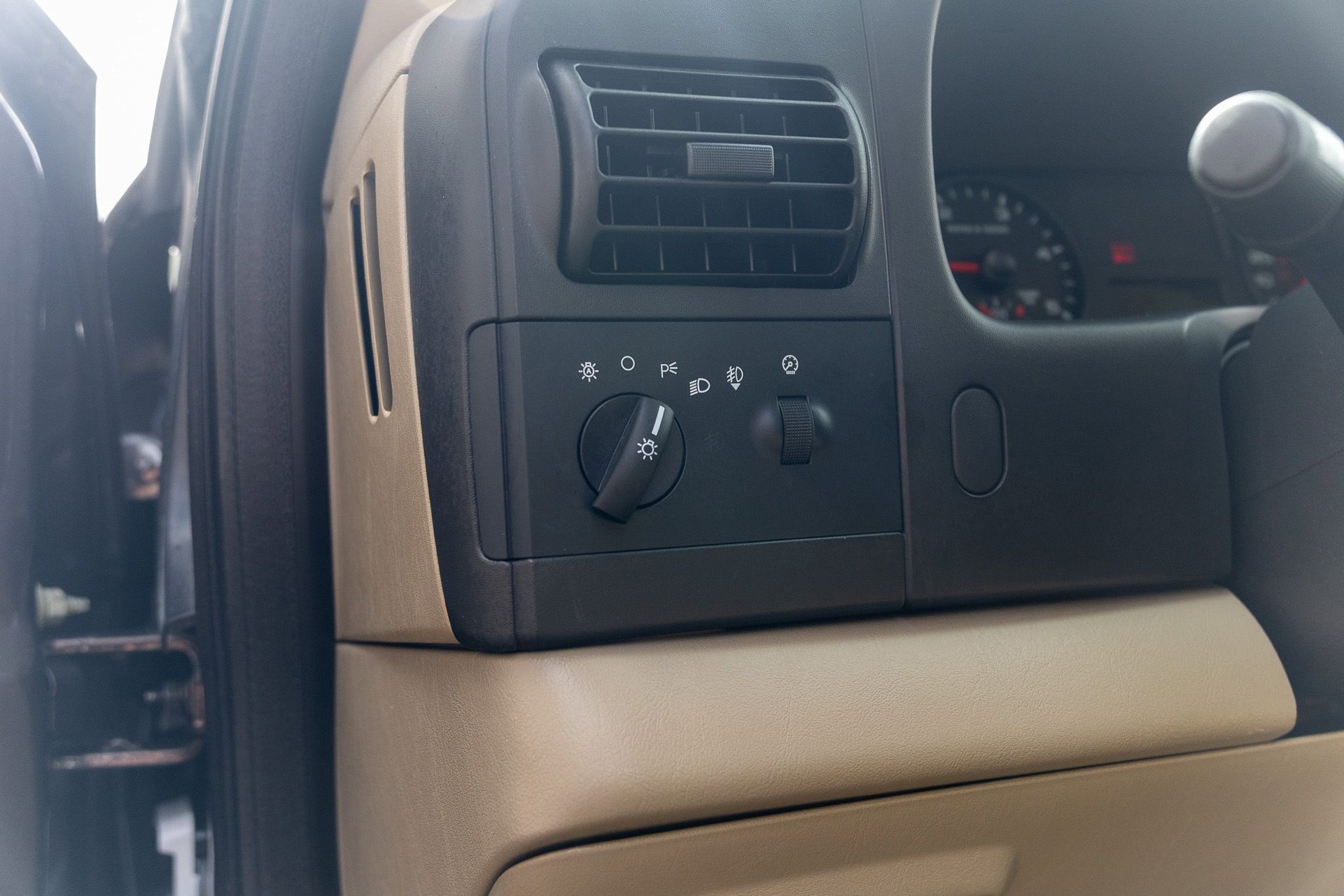 Used 2007 Ford F350 XL image 25