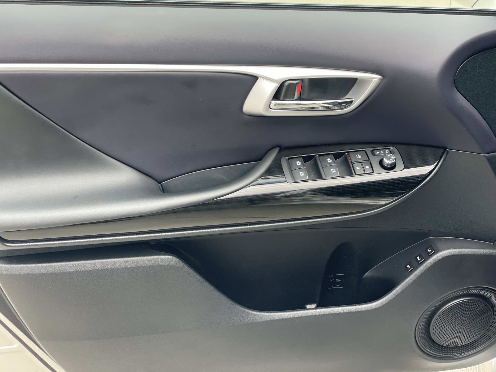 Used 2019 Toyota Mirai image 14