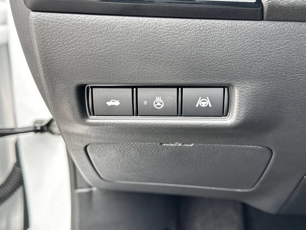 New 2026 Nissan Sentra SR w/ SR Premium Package FWD image 29