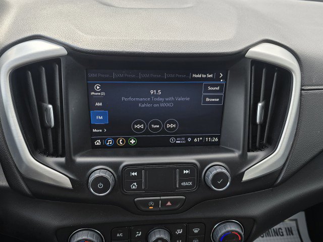 Used 2024 GMC Terrain SLT image 23