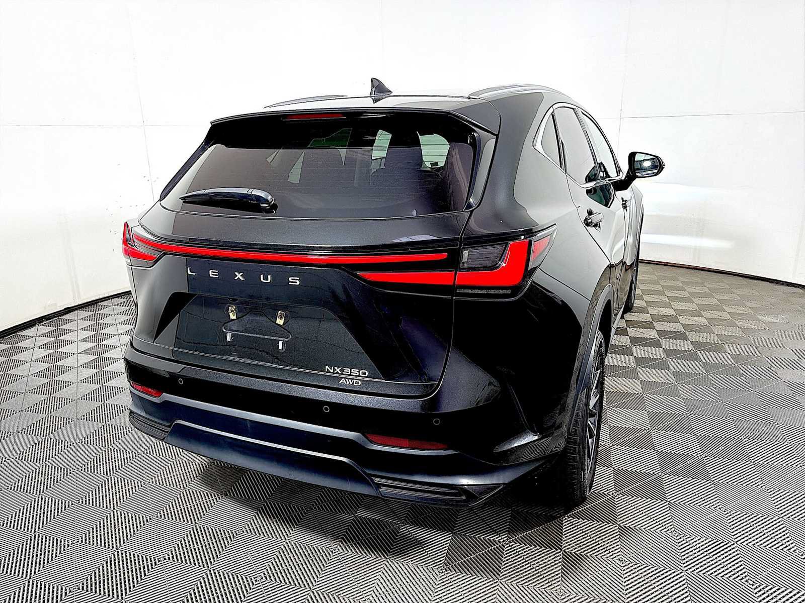Used 2024 Lexus NX 350 AWD image 6