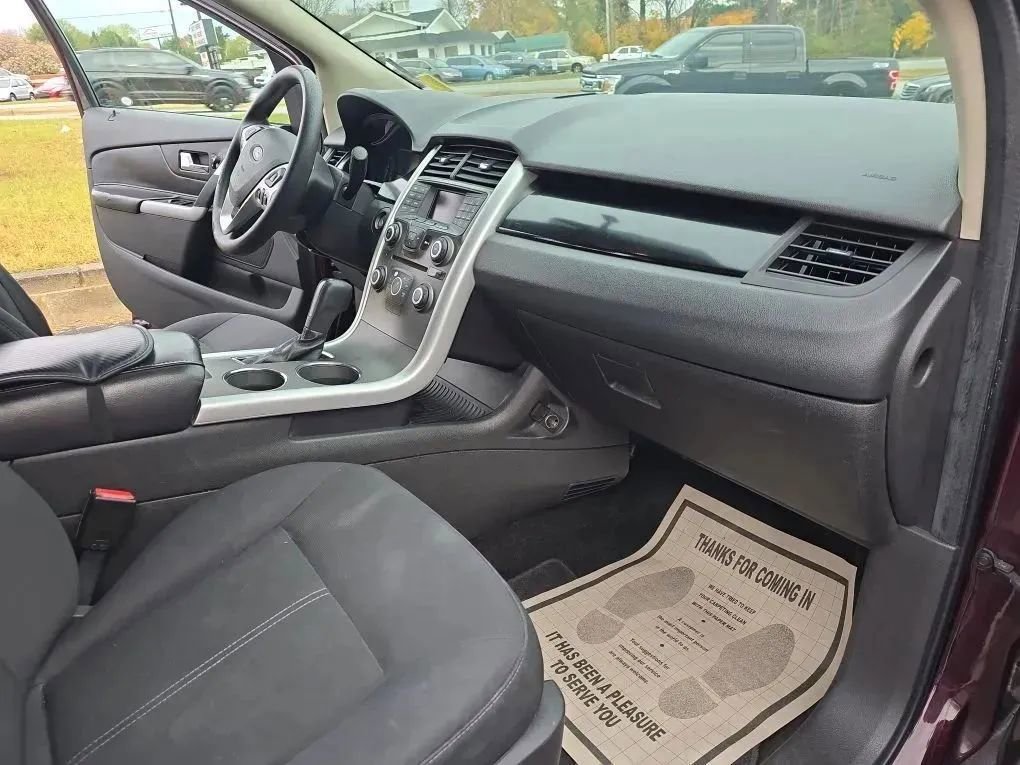 Used 2011 Ford Edge SE FWD image 14