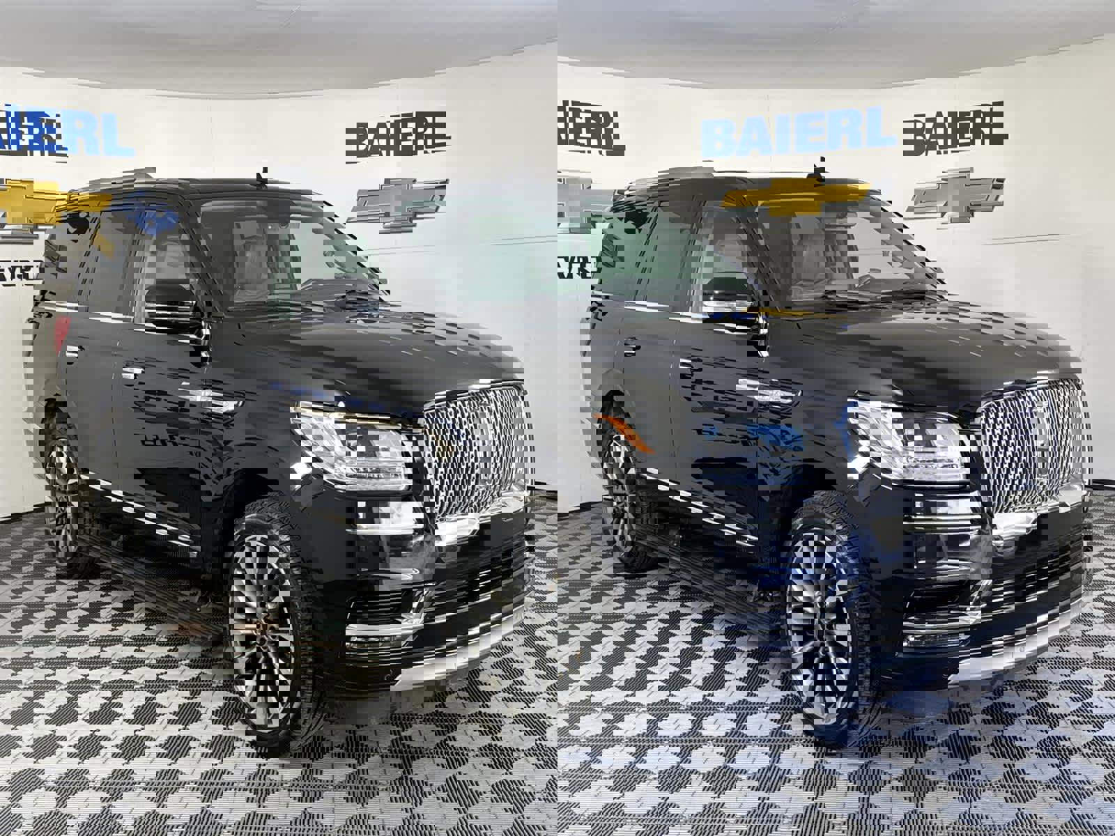 Used 2019 Lincoln Navigator Select image 7