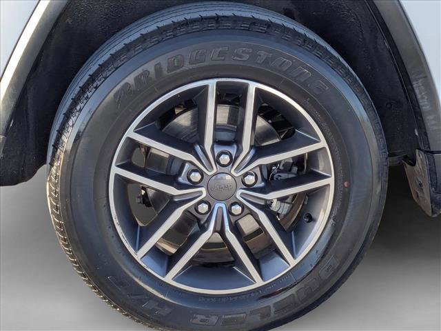 Used 2019 Jeep Grand Cherokee Limited RWD image 24