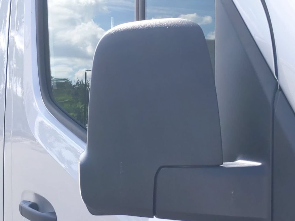 Used 2021 Mercedes-Benz Sprinter 2500 image 9