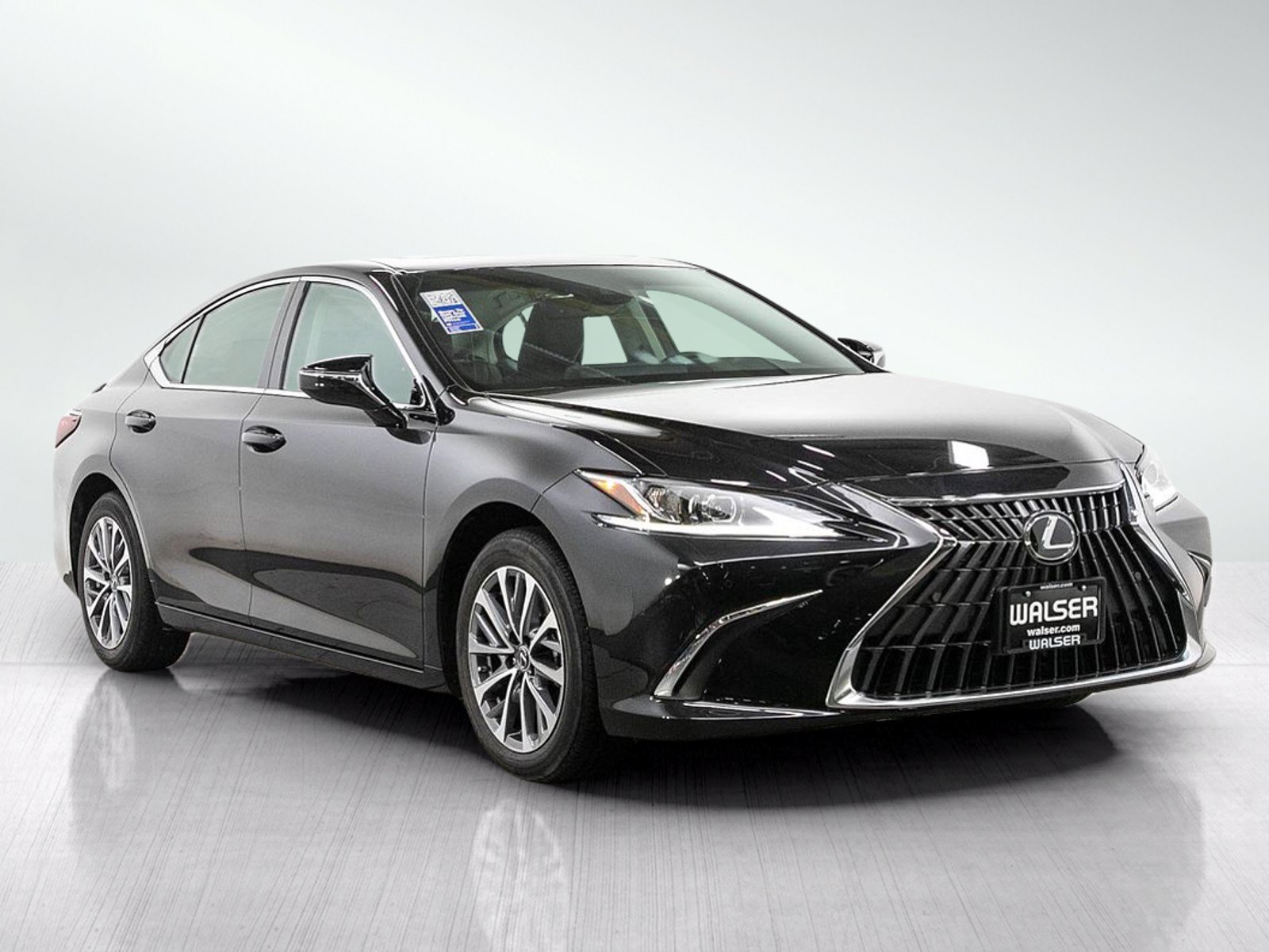 Used 2025 Lexus ES 300h FWD image 7
