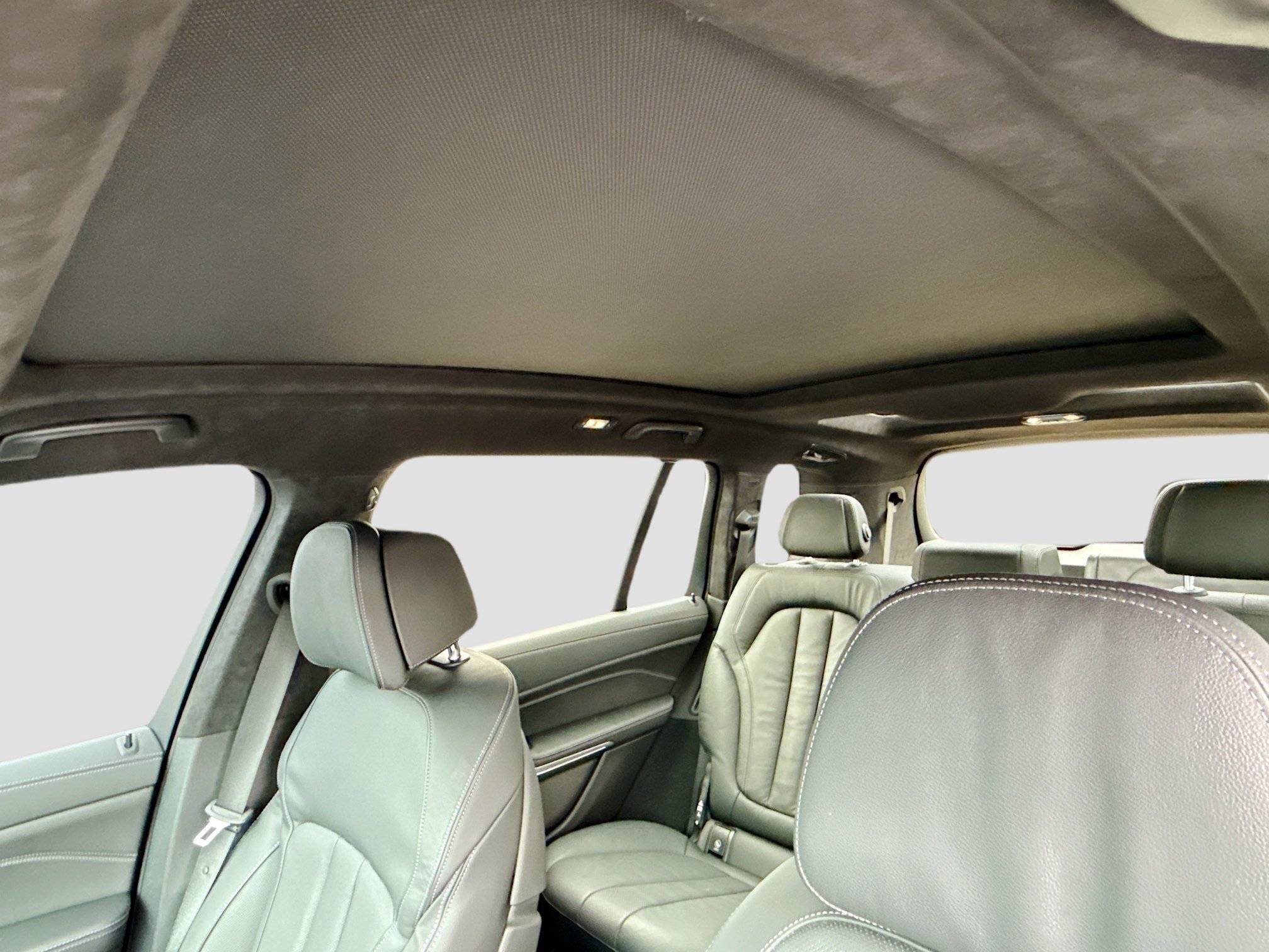 Used 2021 BMW X7 xDrive40i w/ M Sport Package image 28