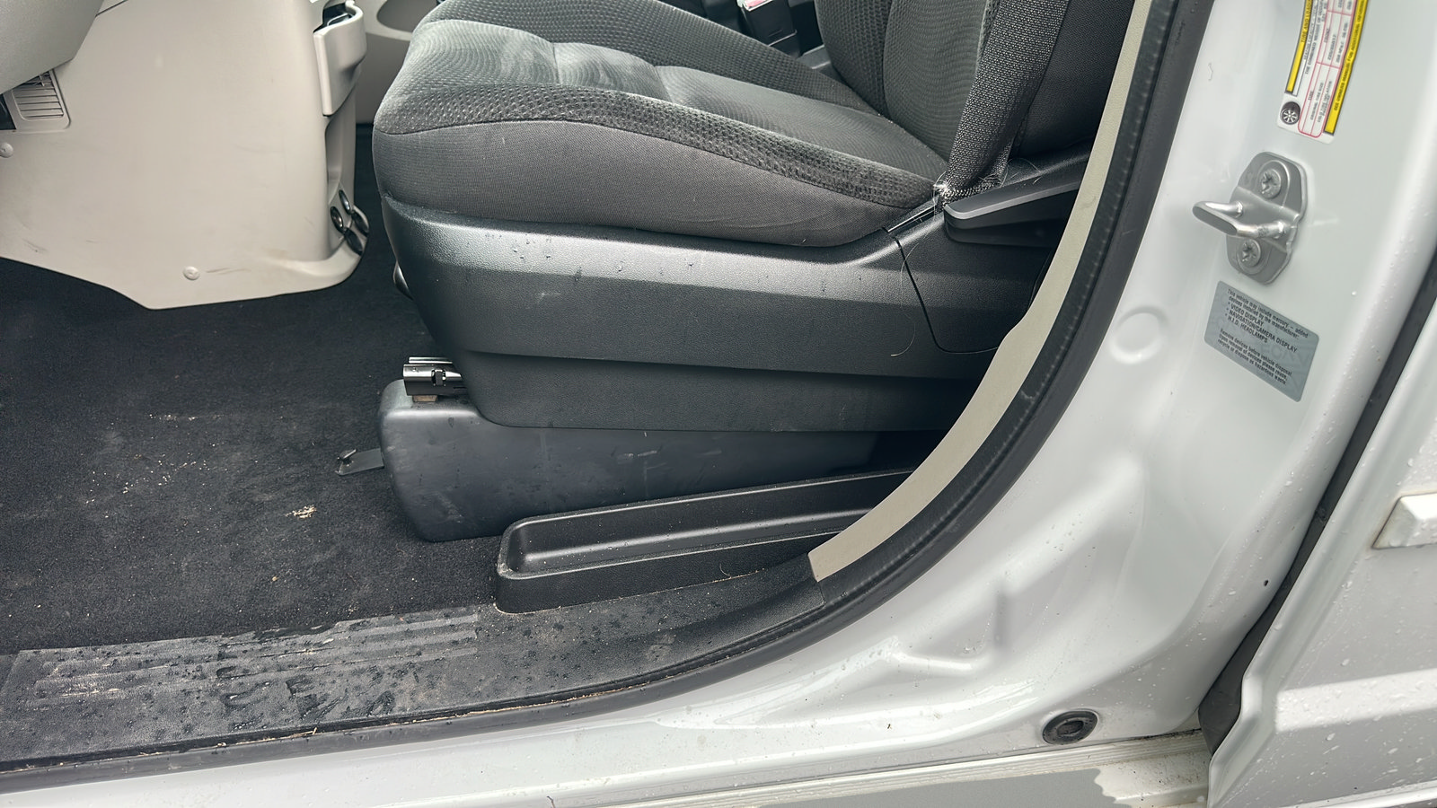 Used 2017 Dodge Grand Caravan SE w/ Power Window Group FWD image 10