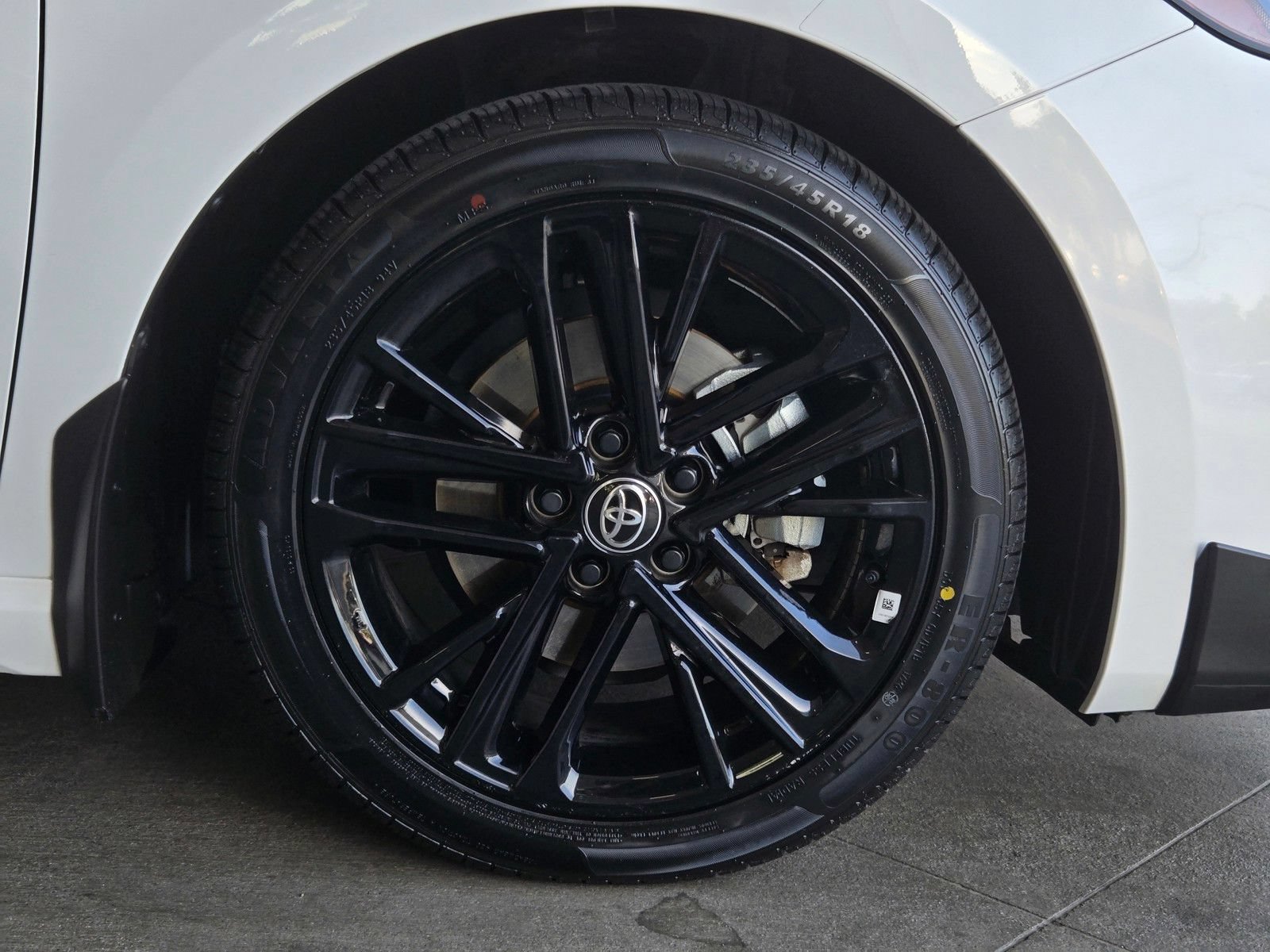 Certified 2025 Toyota Camry SE FWD image 5