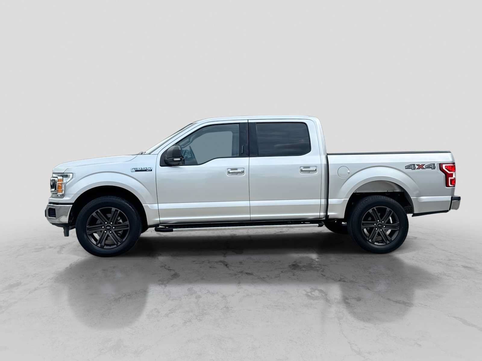 Used 2019 Ford F150 XLT w/ Equipment Group 302A Luxury AWD/4WD image 3