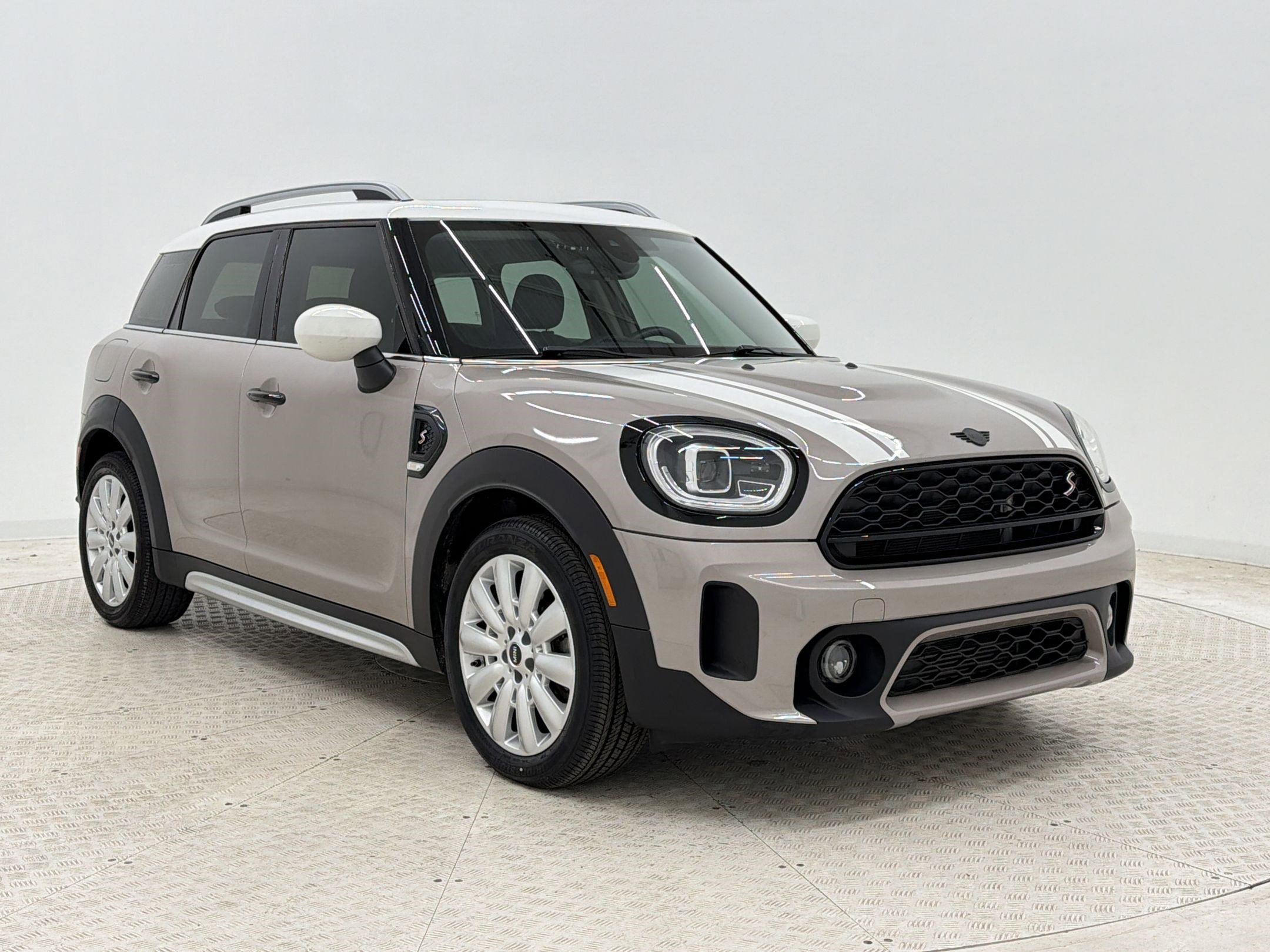 Used 2022 MINI Cooper Countryman S w/ Premium Package FWD image 7