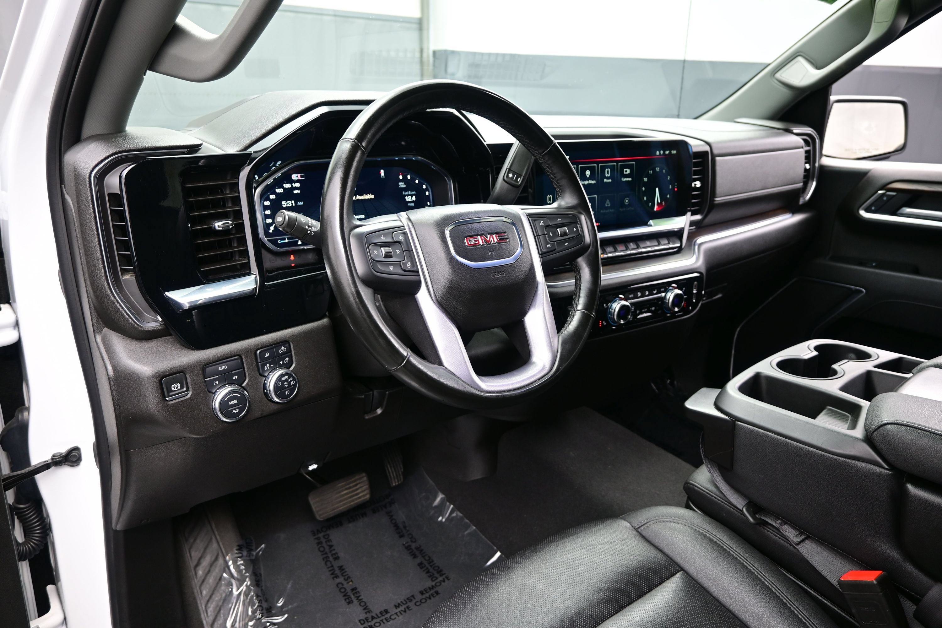 Used 2025 GMC Sierra 1500 SLT AWD/4WD image 14