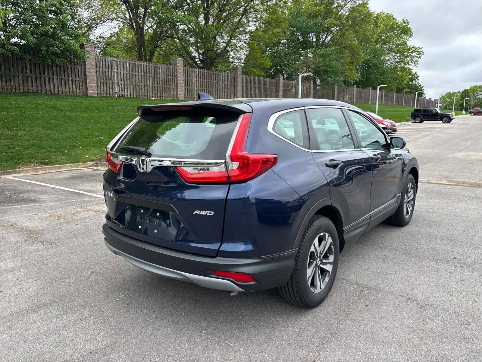 Used 2019 Honda CR-V LX image 4