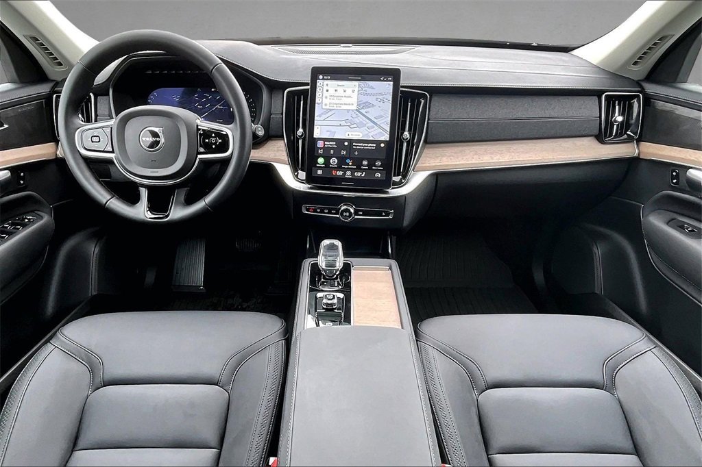 Certified 2026 Volvo XC90 B6 Plus w/ Protection Package Premier image 7