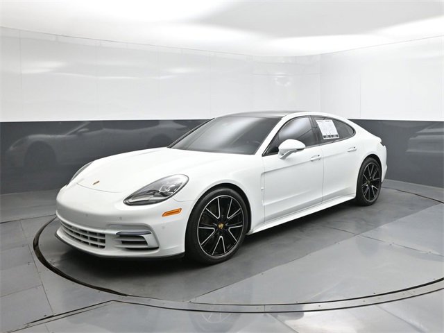 Used 2018 Porsche Panamera 4S image 1