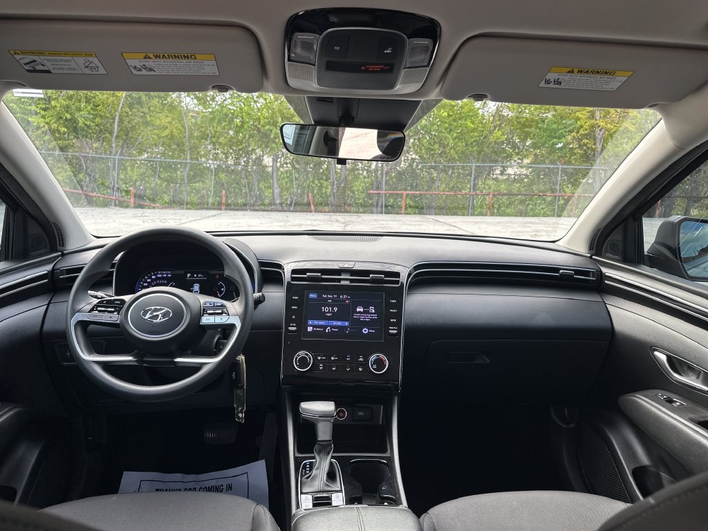 Used 2023 Hyundai Tucson SE AWD/4WD image 16