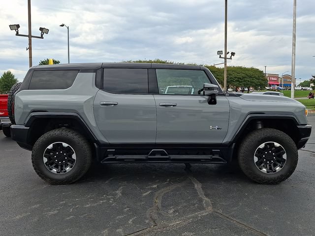 Used 2024 GMC Hummer EV 2X w/ Extreme Off-Road Package AWD/4WD image 7